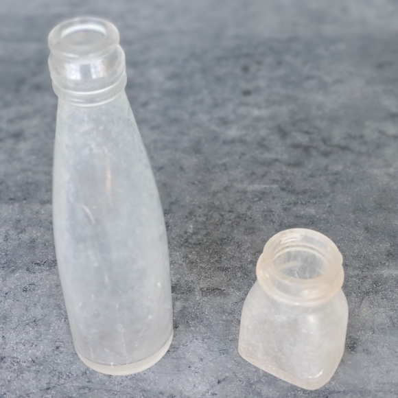2 Piece Vintage Bottle Bundle - Picture 1 of 11